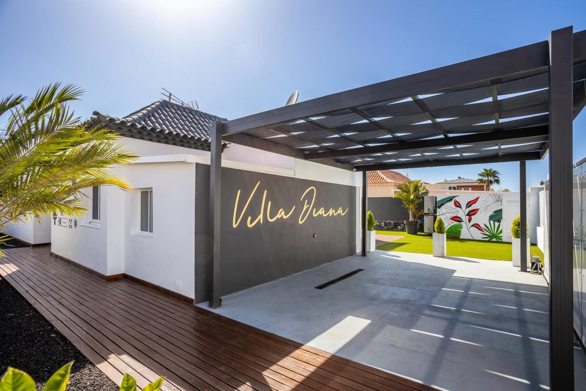 The New Villa Diana アデヘ エクステリア 写真